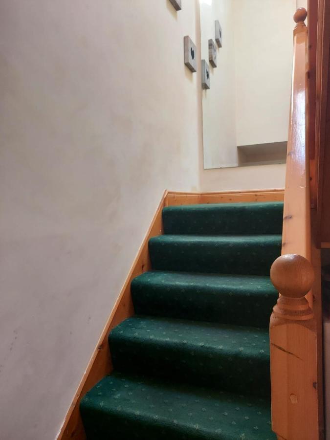 Edwards Cosy B&B Galway Buitenkant foto
